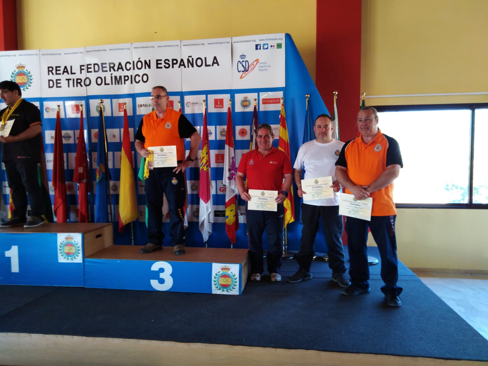 5 PODIUMS EN LA DESTACADA PARTICIPACION NAVARRA EN EL CAMPEONATO DE ESPAÑA DE ARMAS HISTORICAS Y CARTUCHERIA METALICA.